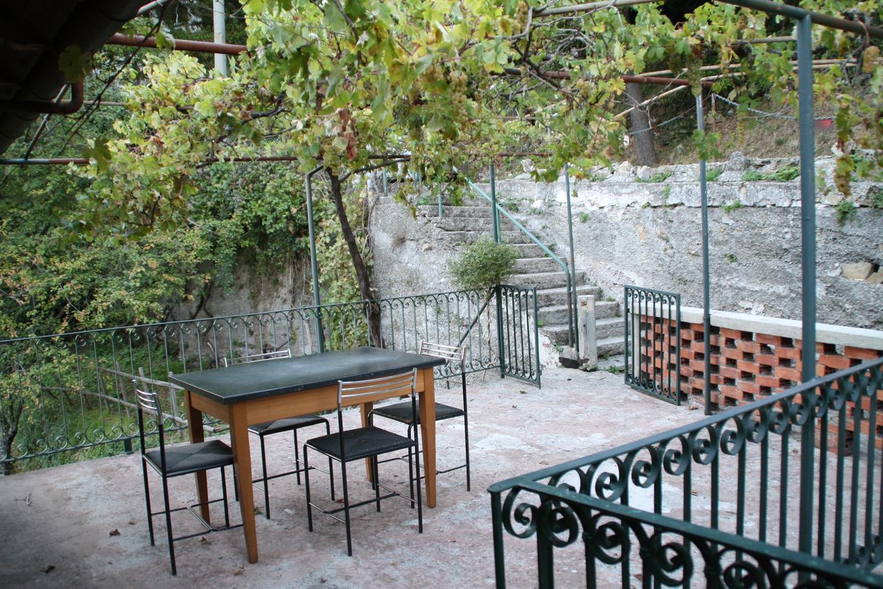Valbravenna Fontana'S House Relax 게스트하우스 외부 사진